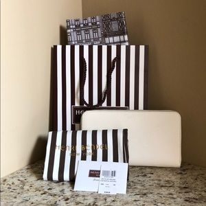 Henri Bendel Wallet